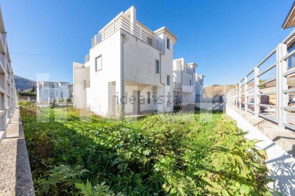 casa indipendente in vendita a Liberi