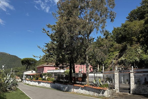 casa indipendente in vendita a Liberi