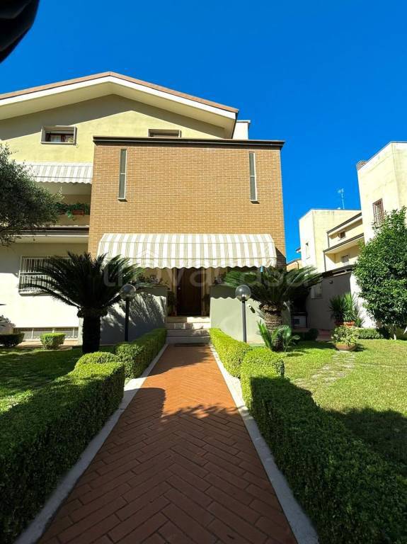 casa indipendente in vendita a Lusciano