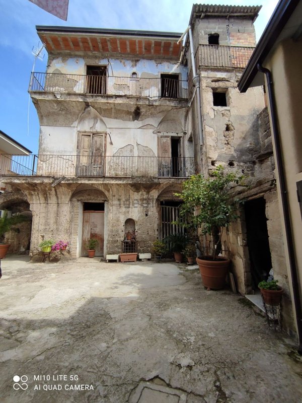 casa indipendente in vendita a Lusciano