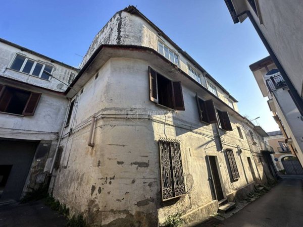 casa indipendente in vendita a Lusciano