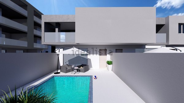 casa indipendente in vendita a Lusciano