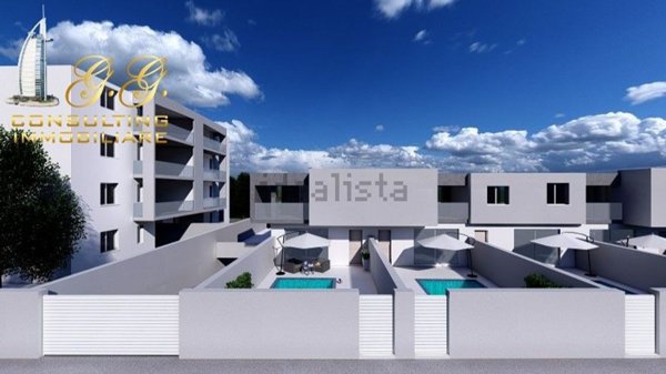 casa indipendente in vendita a Lusciano