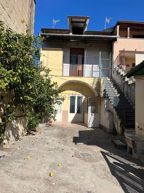 casa indipendente in vendita a Lusciano