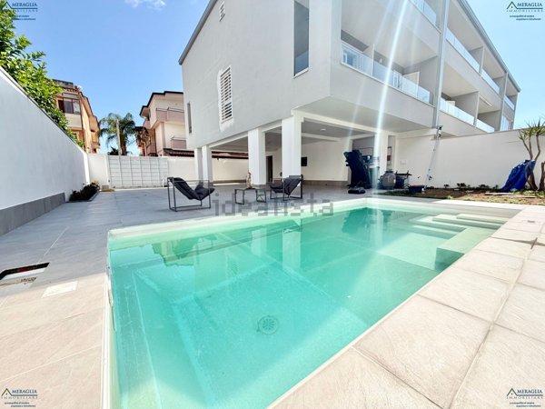 casa indipendente in vendita a Lusciano