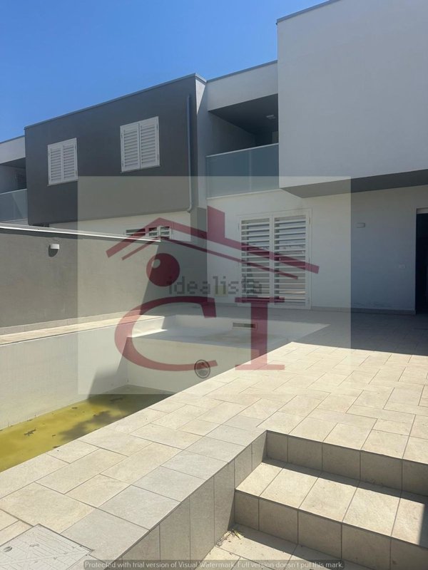 casa indipendente in vendita a Lusciano
