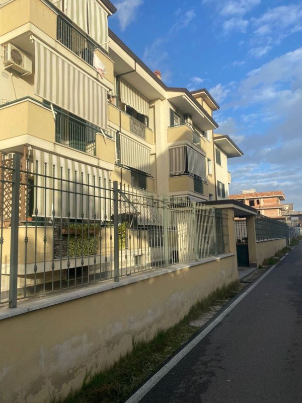 appartamento in vendita a Macerata Campania in zona Caturano
