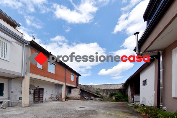 appartamento in vendita a Macerata Campania