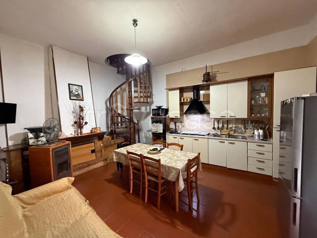 appartamento in vendita a Macerata Campania