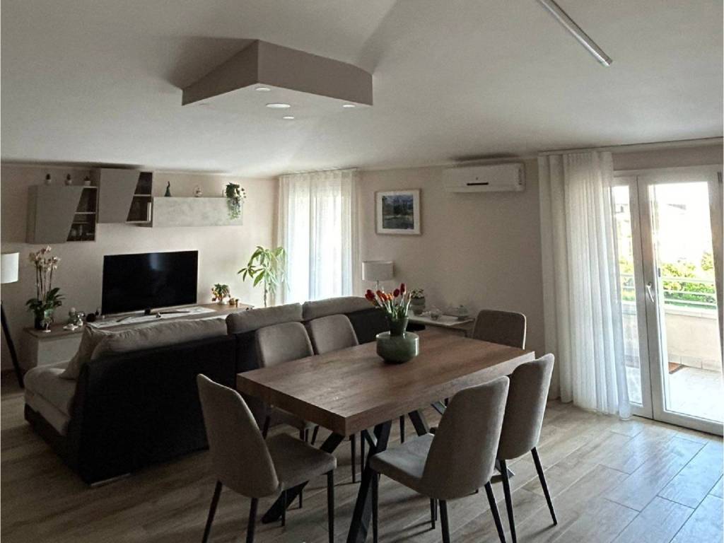 appartamento in vendita a Macerata Campania