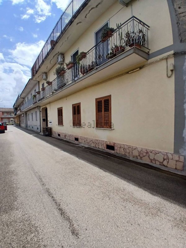 appartamento in vendita a Macerata Campania in zona Caturano