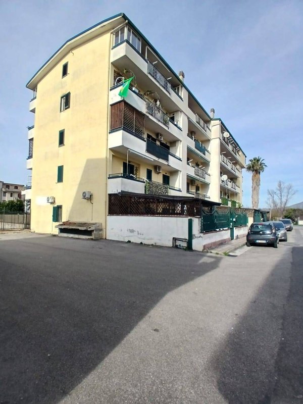 appartamento in vendita a Macerata Campania