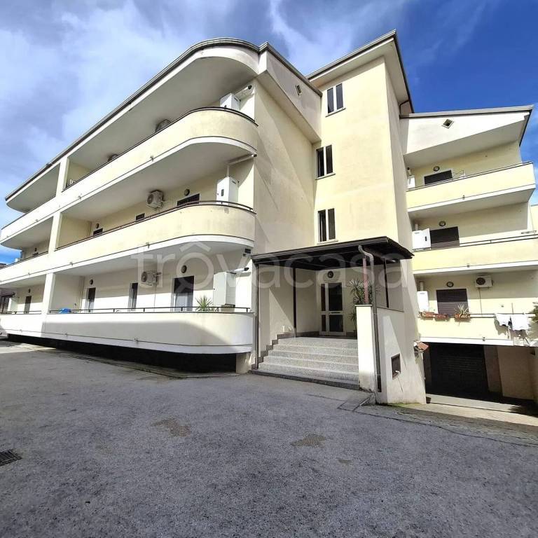 appartamento in vendita a Macerata Campania