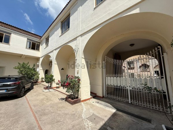 appartamento in vendita a Macerata Campania in zona Caturano