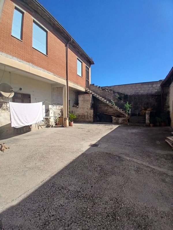appartamento in vendita a Macerata Campania in zona Caturano