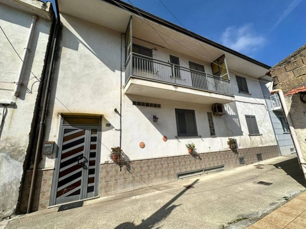 casa indipendente in vendita a Maddaloni