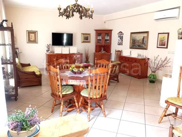 casa indipendente in vendita a Maddaloni