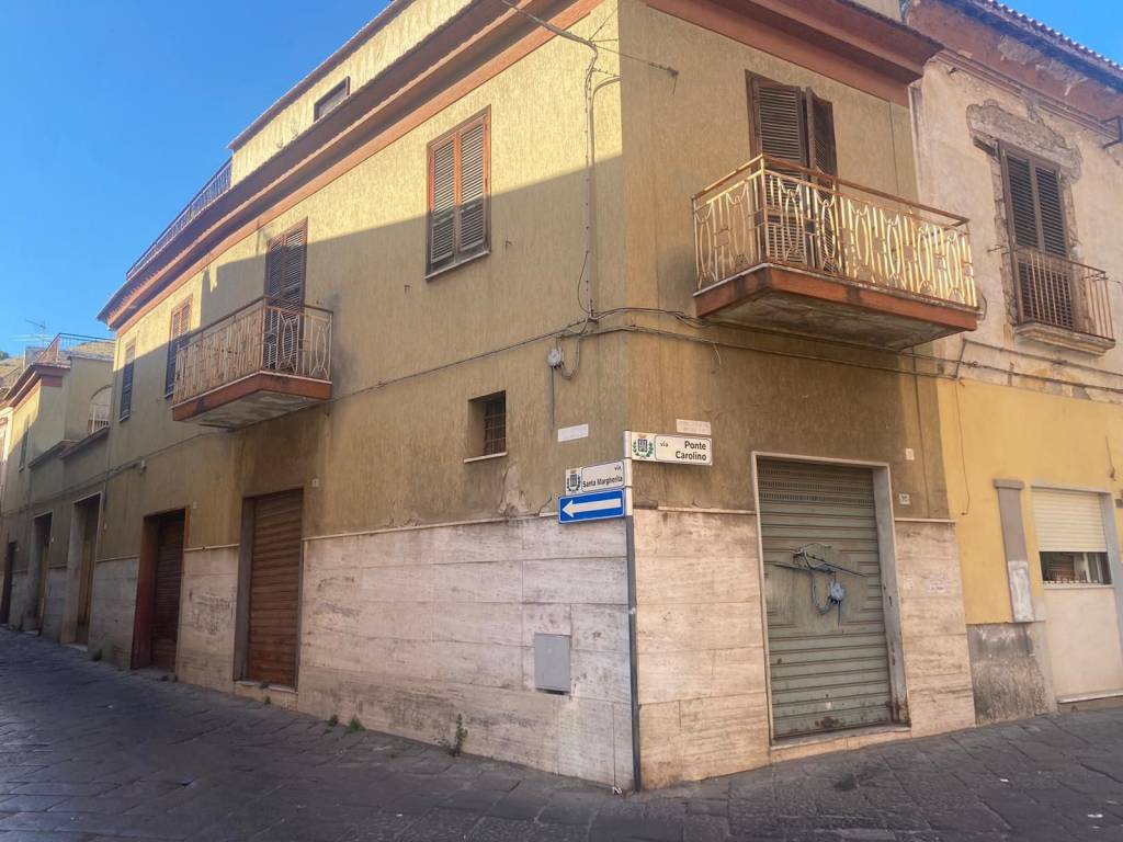 casa indipendente in vendita a Maddaloni