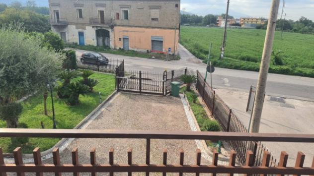 appartamento in vendita a Maddaloni in zona Montedecoro