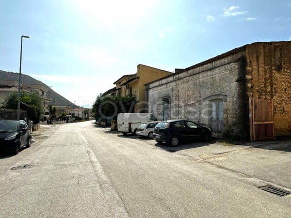 appartamento in vendita a Maddaloni in zona Montedecoro