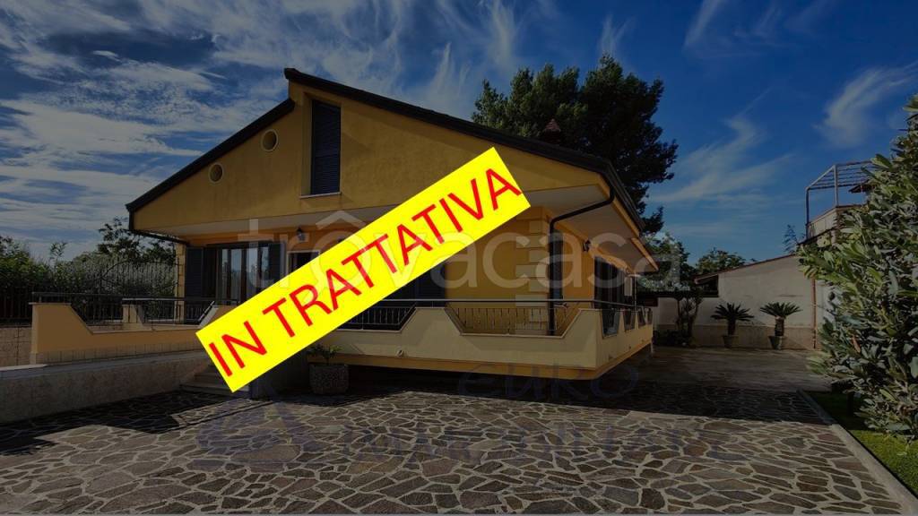 casa indipendente in vendita a Maddaloni in zona Montedecoro