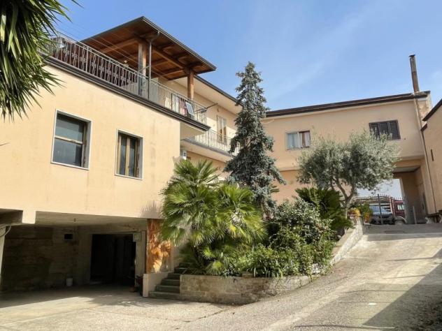 casa indipendente in vendita a Maddaloni