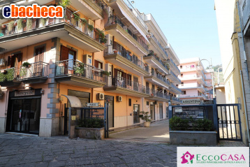 locale commerciale in vendita a Maddaloni