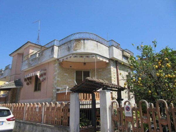 casa indipendente in vendita a Maddaloni