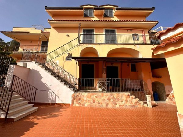casa indipendente in vendita a Maddaloni