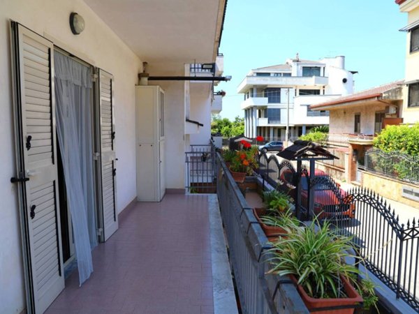 intera palazzina in vendita a Maddaloni