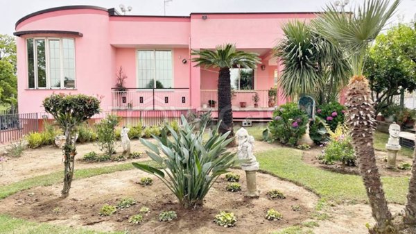 casa indipendente in vendita a Maddaloni
