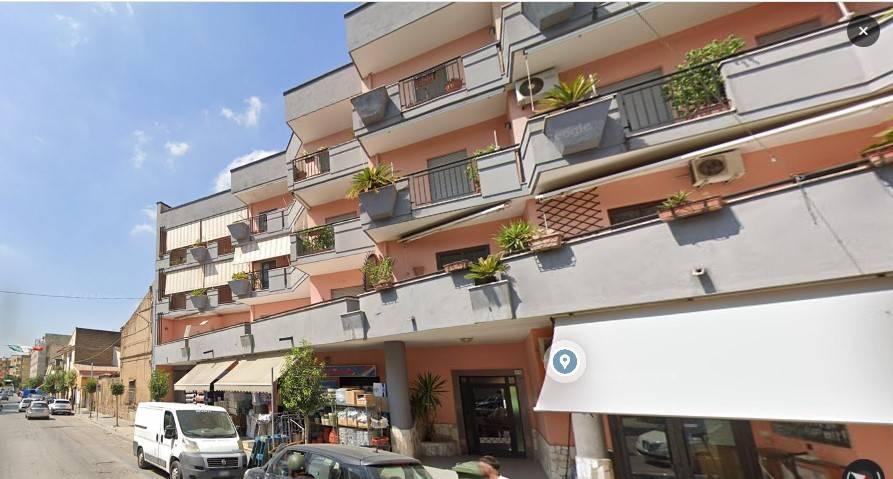 negozio in vendita a Maddaloni