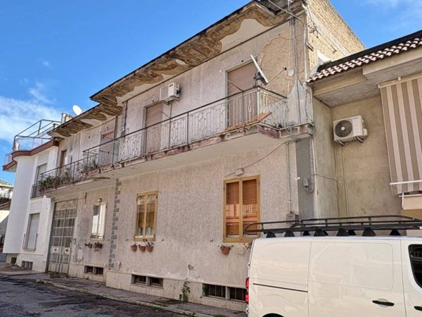intera palazzina in vendita a Maddaloni