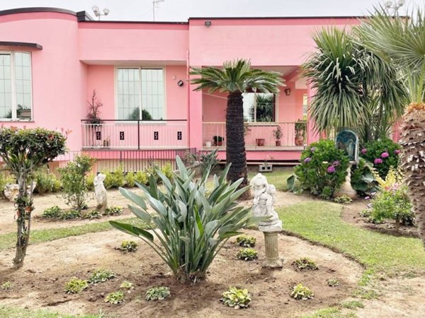casa indipendente in vendita a Maddaloni
