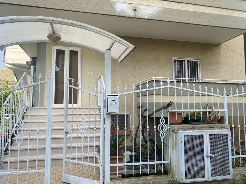 casa indipendente in vendita a Maddaloni