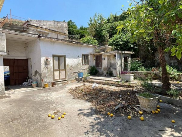 casa indipendente in vendita a Maddaloni