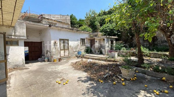 casa indipendente in vendita a Maddaloni