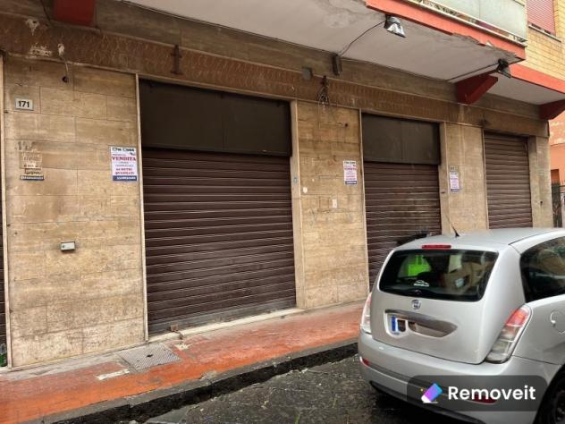 negozio in vendita a Maddaloni