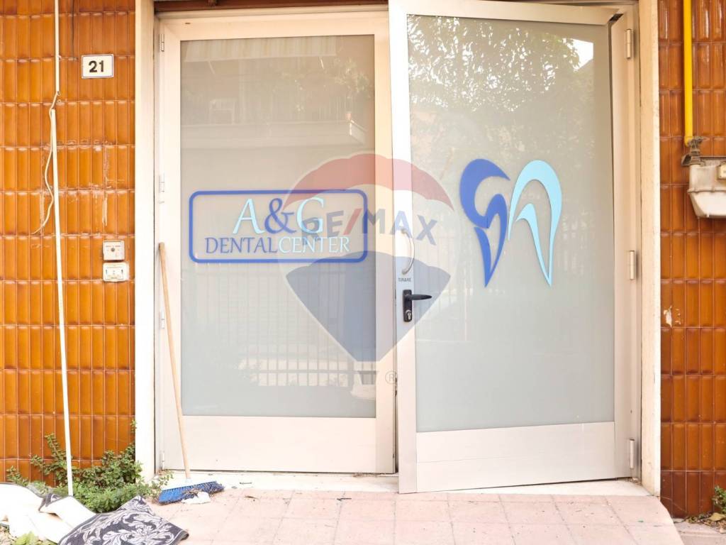 negozio in vendita a Maddaloni