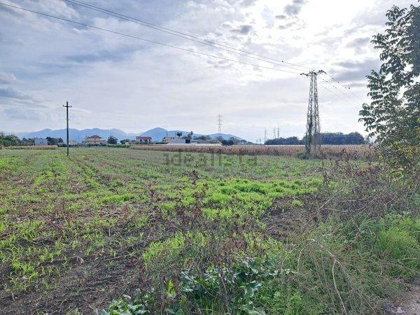 terreno edificabile in vendita a Maddaloni