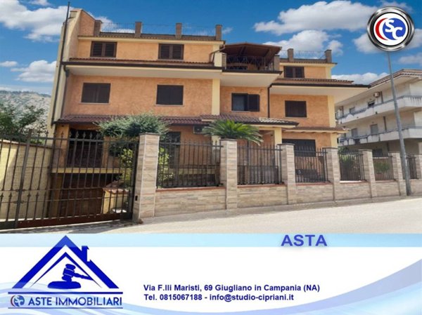 casa indipendente in vendita a Maddaloni