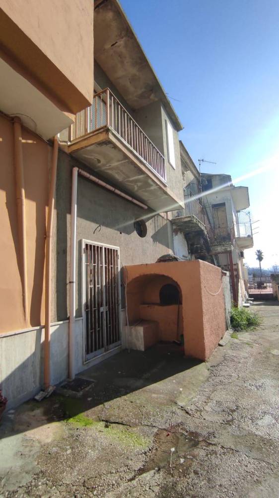 appartamento in vendita a Maddaloni in zona Montedecoro