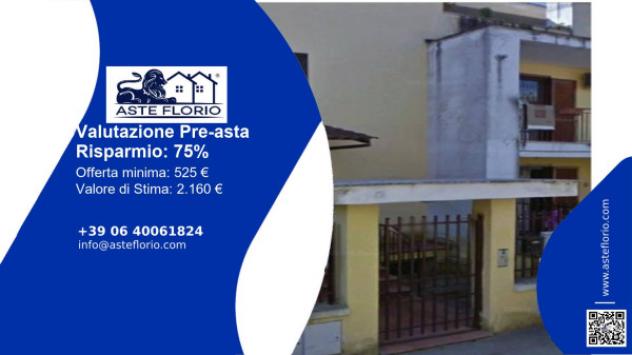 locale commerciale in vendita a Maddaloni