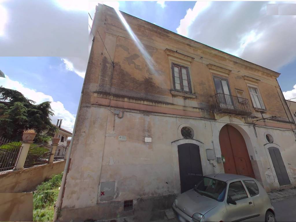 casa indipendente in vendita a Maddaloni in zona Montedecoro