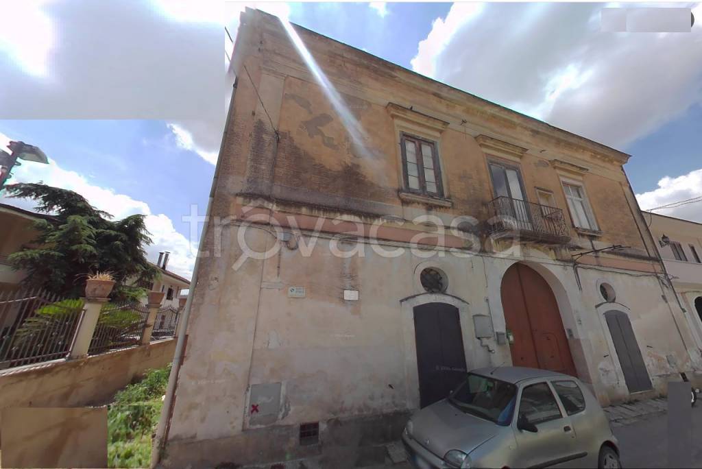 casa indipendente in vendita a Maddaloni in zona Montedecoro