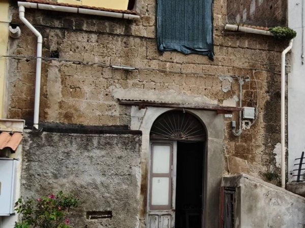 casa indipendente in vendita a Maddaloni