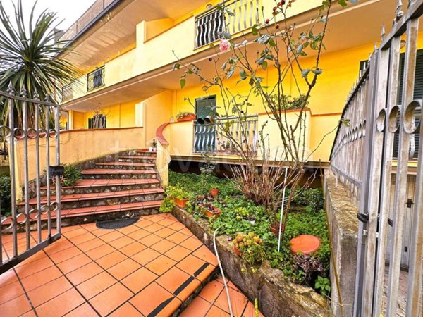 casa indipendente in vendita a Maddaloni