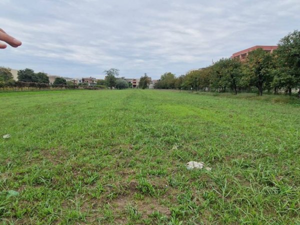 terreno edificabile in vendita a Maddaloni