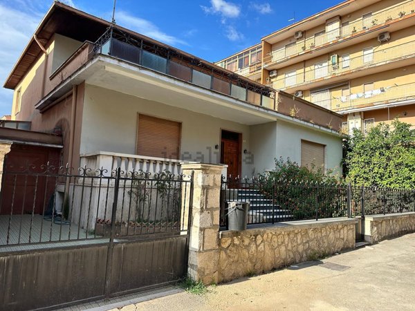 casa indipendente in vendita a Maddaloni
