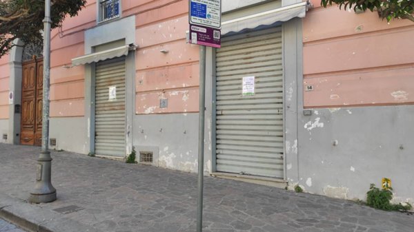 negozio in vendita a Maddaloni